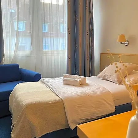Jeruzalem Hotel 3*