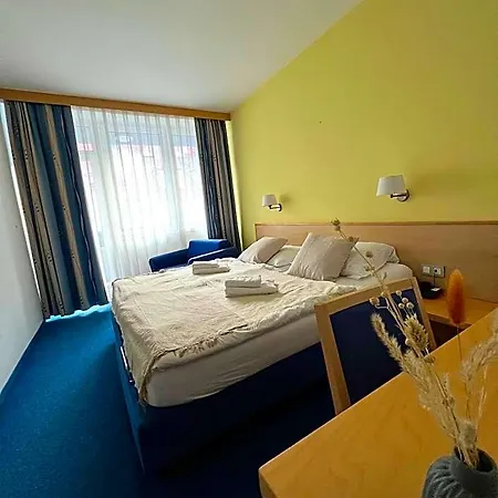 Jeruzalem Hotel 3*